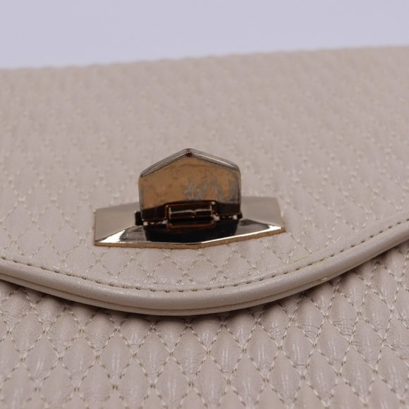 Urban Expressions Cream Quilted Envelope Clutch Bag | Certified Vegan - Picture 8 of 14